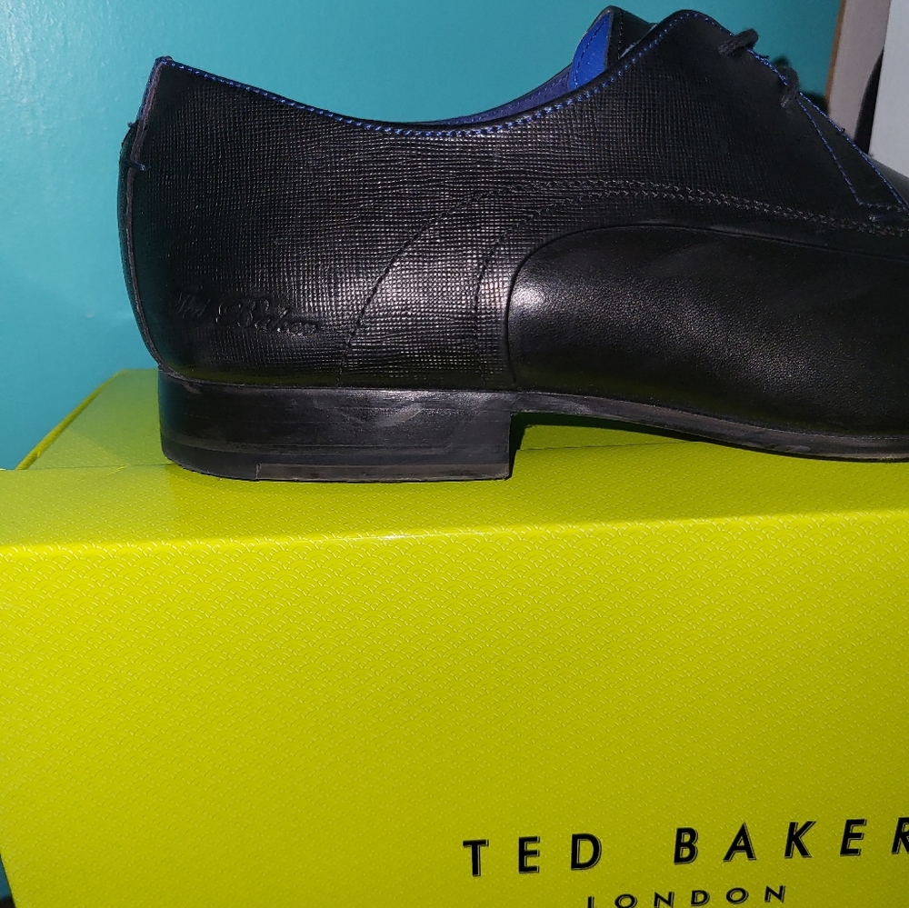 Ted Baker Black Leather Dress Shoes.